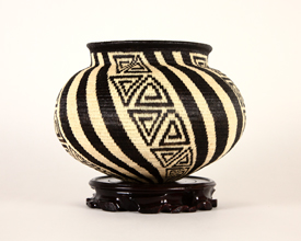 Black & White Basket #5569