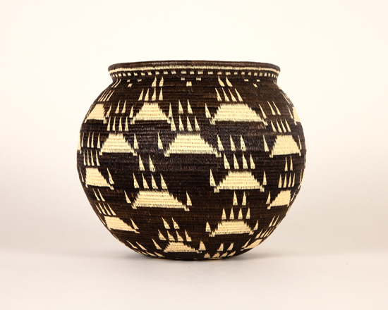 Black & White Basket #4409